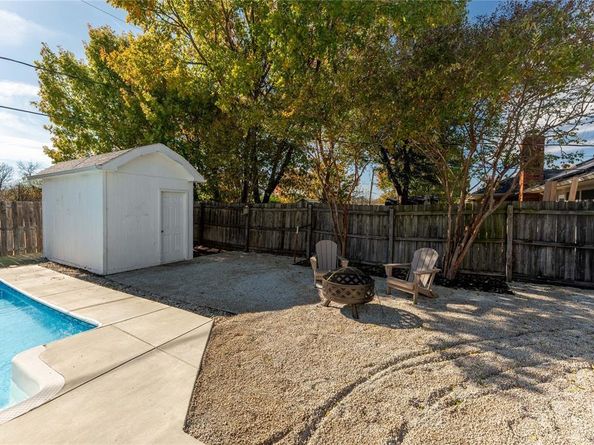 610  Betsy Ross Drive , Arlington Texas 76002