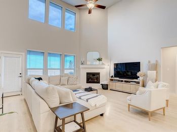 1208  Arcadia Lane 