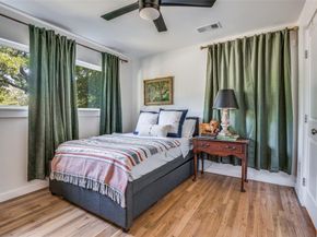 2728  Sunset Avenue , Dallas Texas 75211