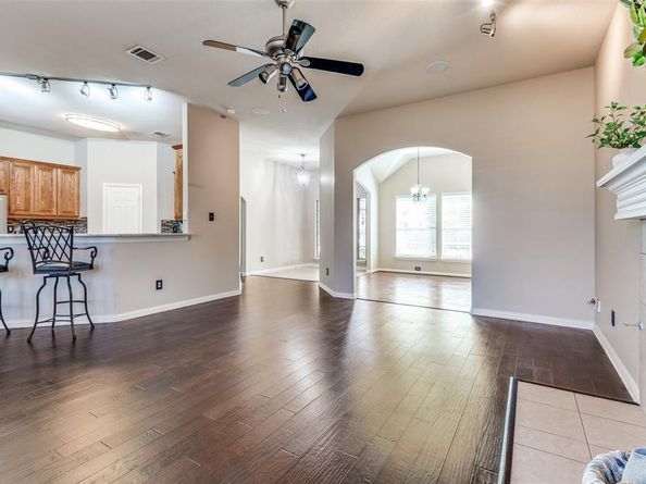 2600  Britany Circle , Bedford Texas 76022