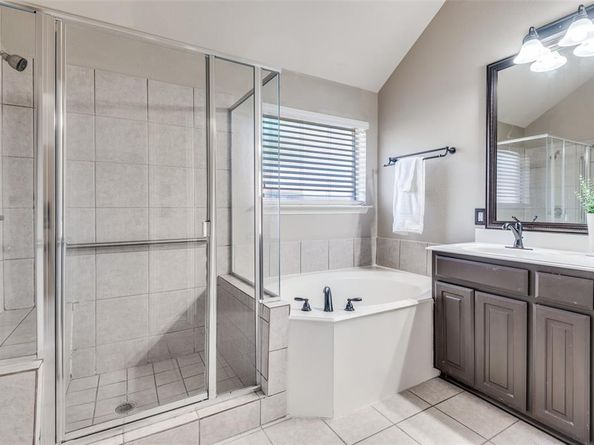 2600  Britany Circle , Bedford Texas 76022