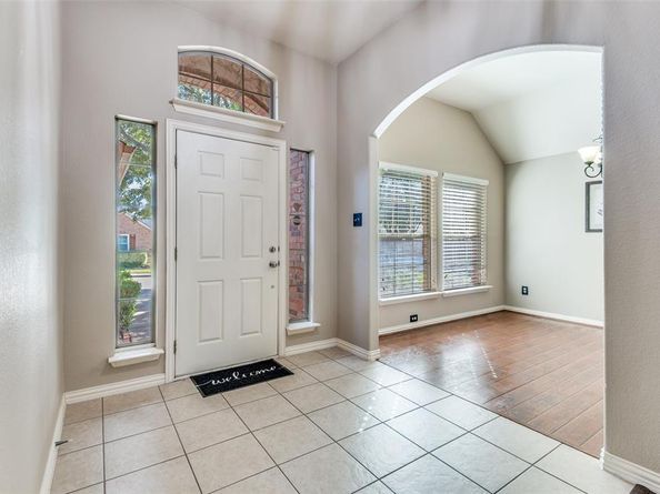2600  Britany Circle , Bedford Texas 76022