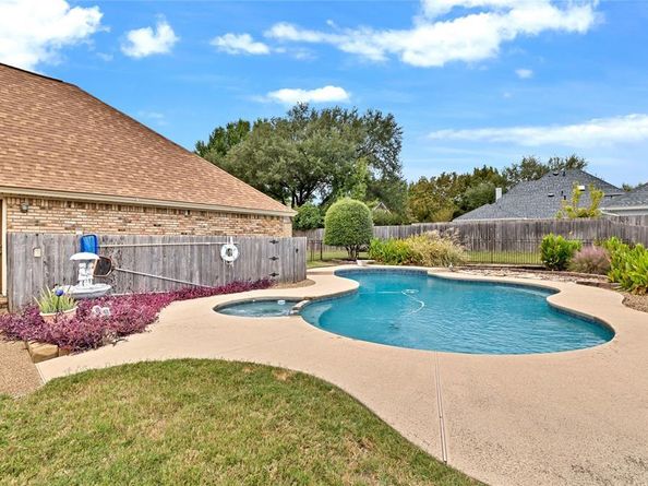 1421  Plantation Drive N, Colleyville Texas 76034