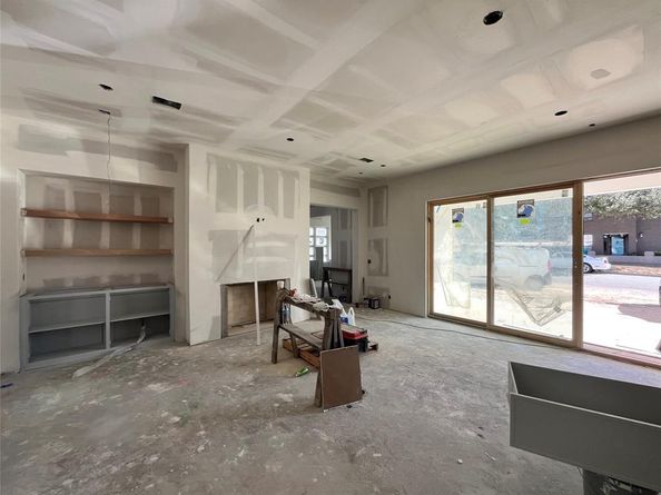 5501  Pershing Avenue , Fort Worth Texas 76107