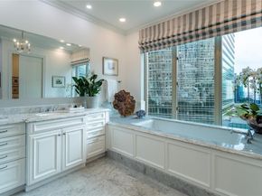 2525 N PEARL Street  1004, Dallas Texas 75201