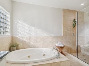 3926  Holland Avenue  102, Dallas Texas 75219