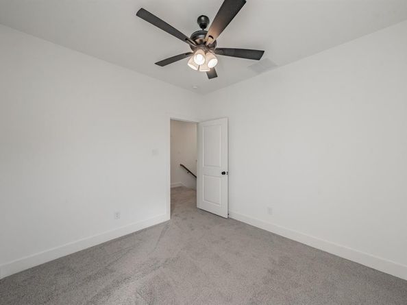1224  Elva Warren Street , Fort Worth Texas 76115