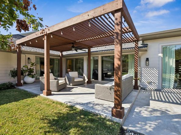 4032  Allencrest Lane , Dallas Texas 75244