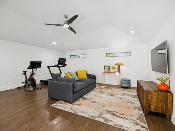 4032  Allencrest Lane , Dallas Texas 75244