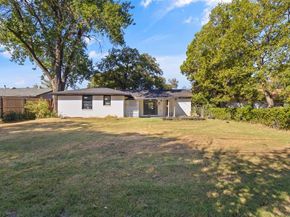 1809  Balla Way , Grand Prairie Texas 75051
