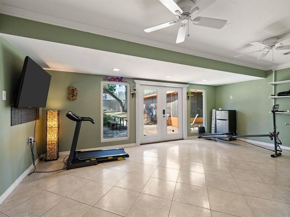 1922  Rockbrook Drive , Arlington Texas 76006