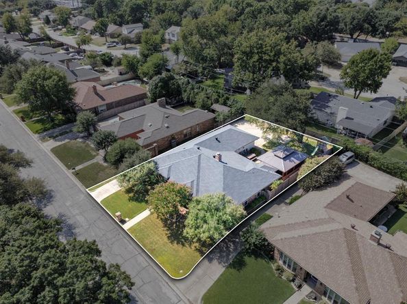 1922  Rockbrook Drive , Arlington Texas 76006