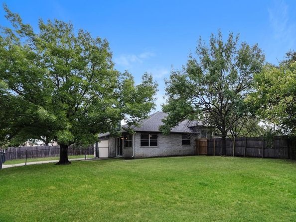 6339  Everglade Circle , Dallas Texas 75227