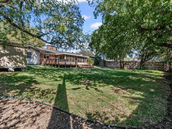 3940  Floyd Drive , Fort Worth Texas 76116