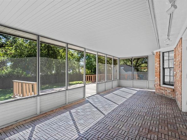 3940  Floyd Drive , Fort Worth Texas 76116