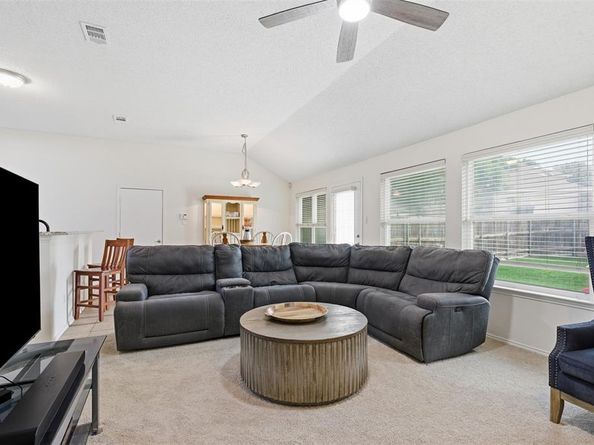 833  Aylesbury Drive , Allen Texas 75002