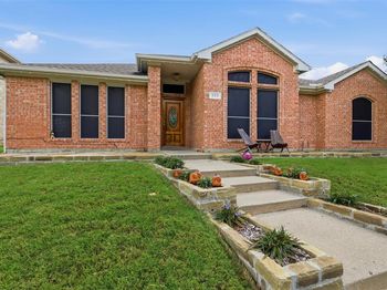 833  Aylesbury Drive 