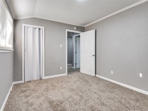 421 W 8th Street , Lancaster Texas 75146