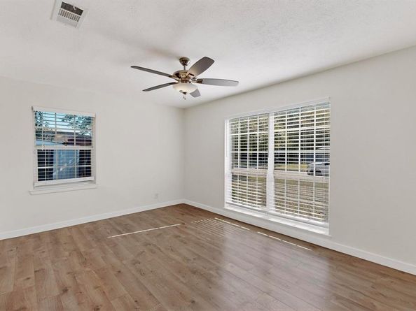 2519  Maverick Avenue , Dallas Texas 75228