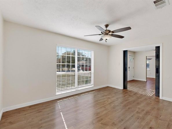 2519  Maverick Avenue , Dallas Texas 75228