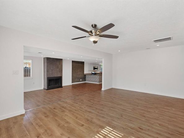 2519  Maverick Avenue , Dallas Texas 75228