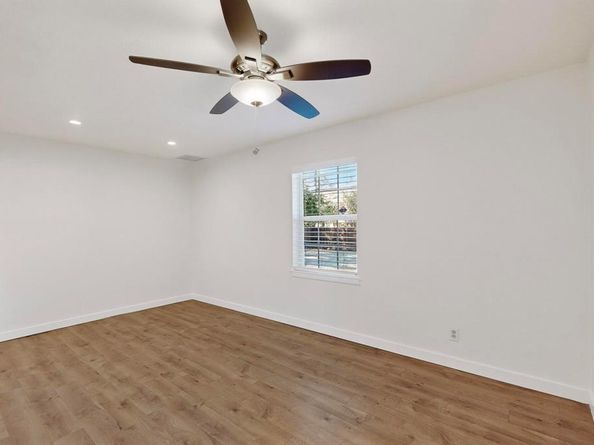 2519  Maverick Avenue , Dallas Texas 75228