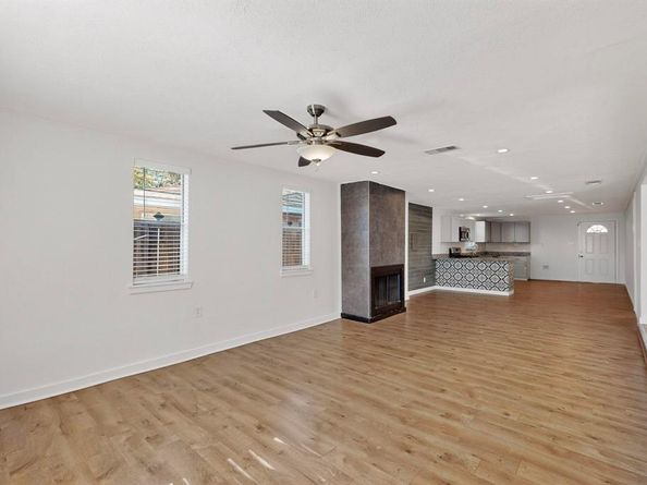 2519  Maverick Avenue , Dallas Texas 75228