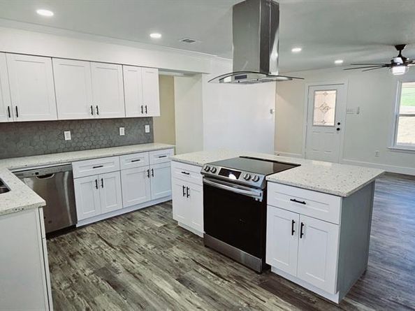 1612  Lynn Haven Avenue , Dallas Texas 75216