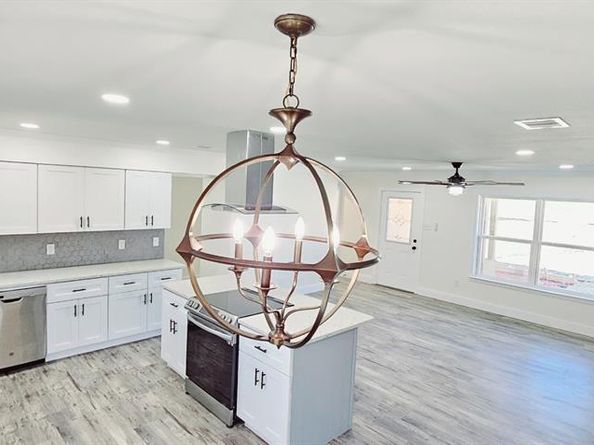 1612  Lynn Haven Avenue , Dallas Texas 75216