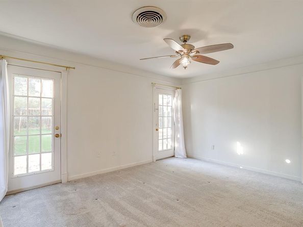 2121  Weatherbee Street , Fort Worth Texas 76110