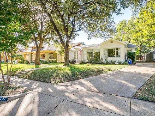 2121  Weatherbee Street , Fort Worth Texas 76110