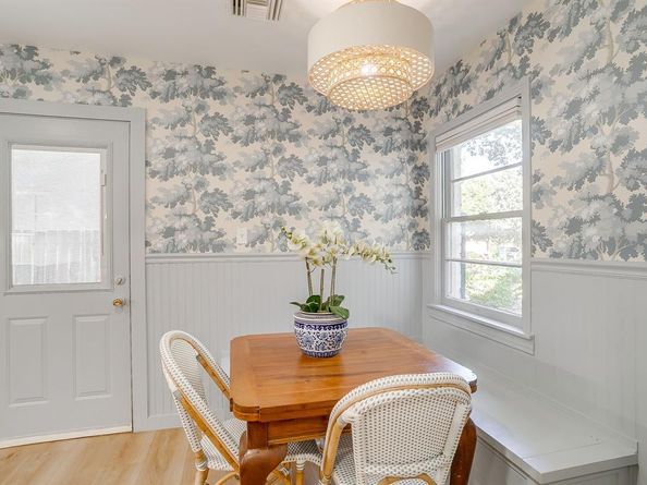 2121  Weatherbee Street , Fort Worth Texas 76110