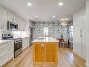 2121  Weatherbee Street , Fort Worth Texas 76110