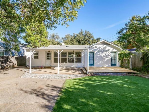 2121  Weatherbee Street , Fort Worth Texas 76110