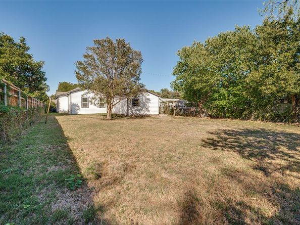 712 E 3rd Street , Irving Texas 75060