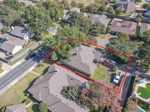 9064  Maple Glen Drive , Dallas Texas 75231