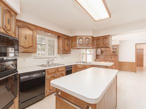 9064  Maple Glen Drive , Dallas Texas 75231