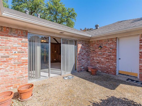 9064  Maple Glen Drive , Dallas Texas 75231