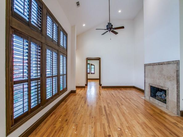 3717 W Beverly Drive , Dallas Texas 75209