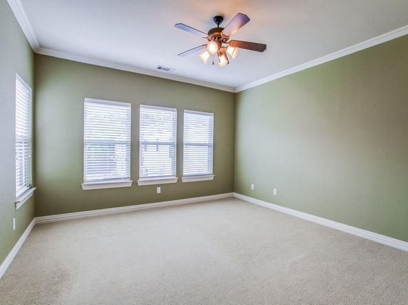 3717 W Beverly Drive , Dallas Texas 75209