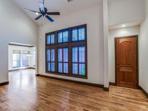 3717 W Beverly Drive , Dallas Texas 75209