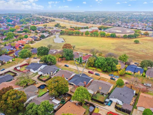 7306  Blackwillow Lane , Dallas Texas 75249