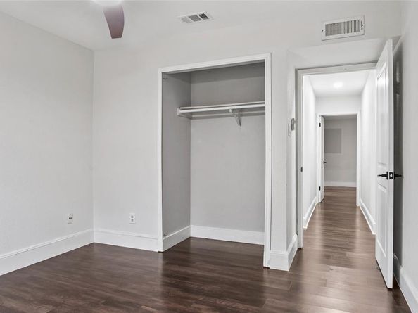 7306  Blackwillow Lane , Dallas Texas 75249