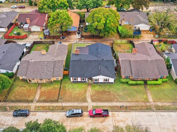 7306  Blackwillow Lane , Dallas Texas 75249