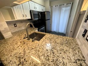 5200  Martel Avenue  35C, Dallas Texas 75206