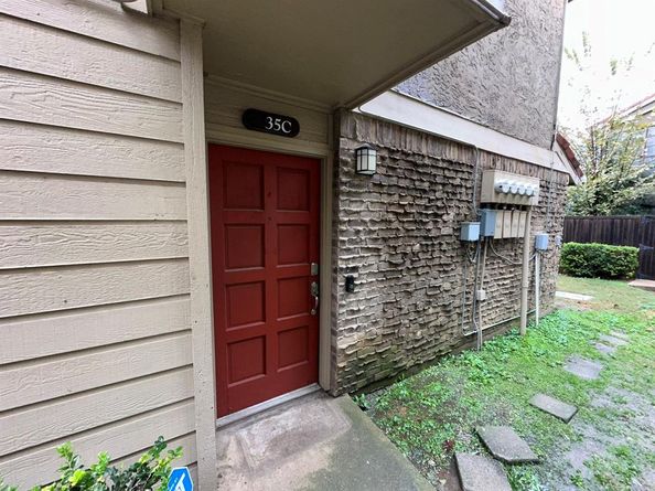 5200  Martel Avenue  35C, Dallas Texas 75206