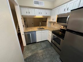 5200  Martel Avenue  35C, Dallas Texas 75206