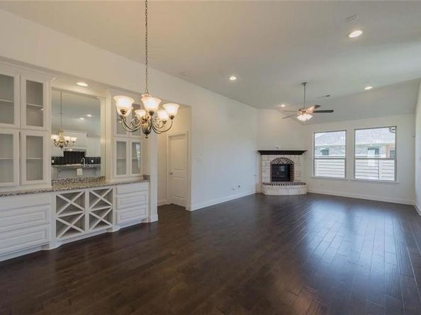 867  Forest Street , Little Elm Texas 76227