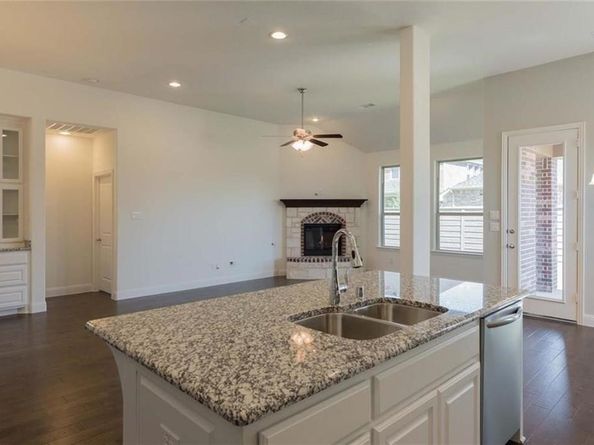 867  Forest Street , Little Elm Texas 76227