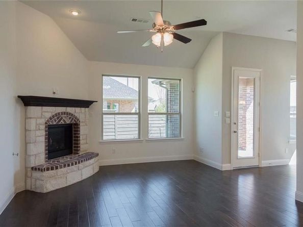 867  Forest Street , Little Elm Texas 76227